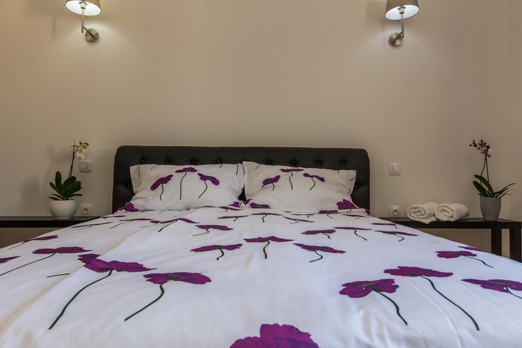Captain Emo City Apartments พูลา ภายนอก รูปภาพ